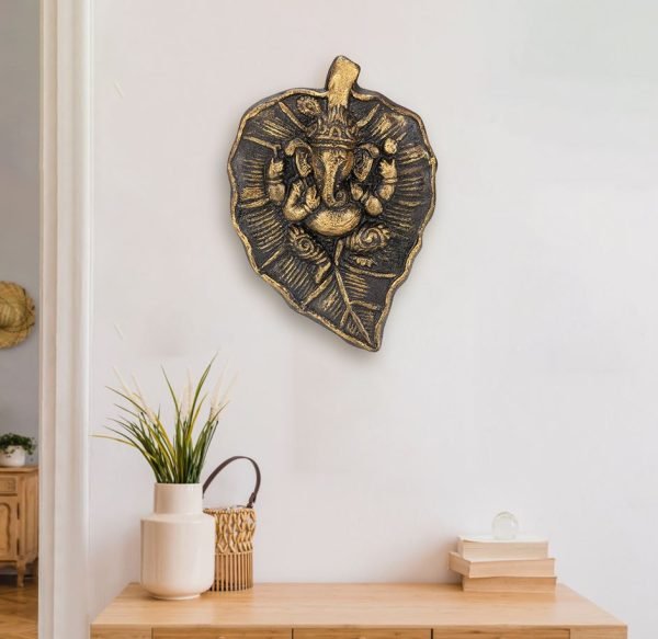 Cowdung Leaf ganesha wall hanging